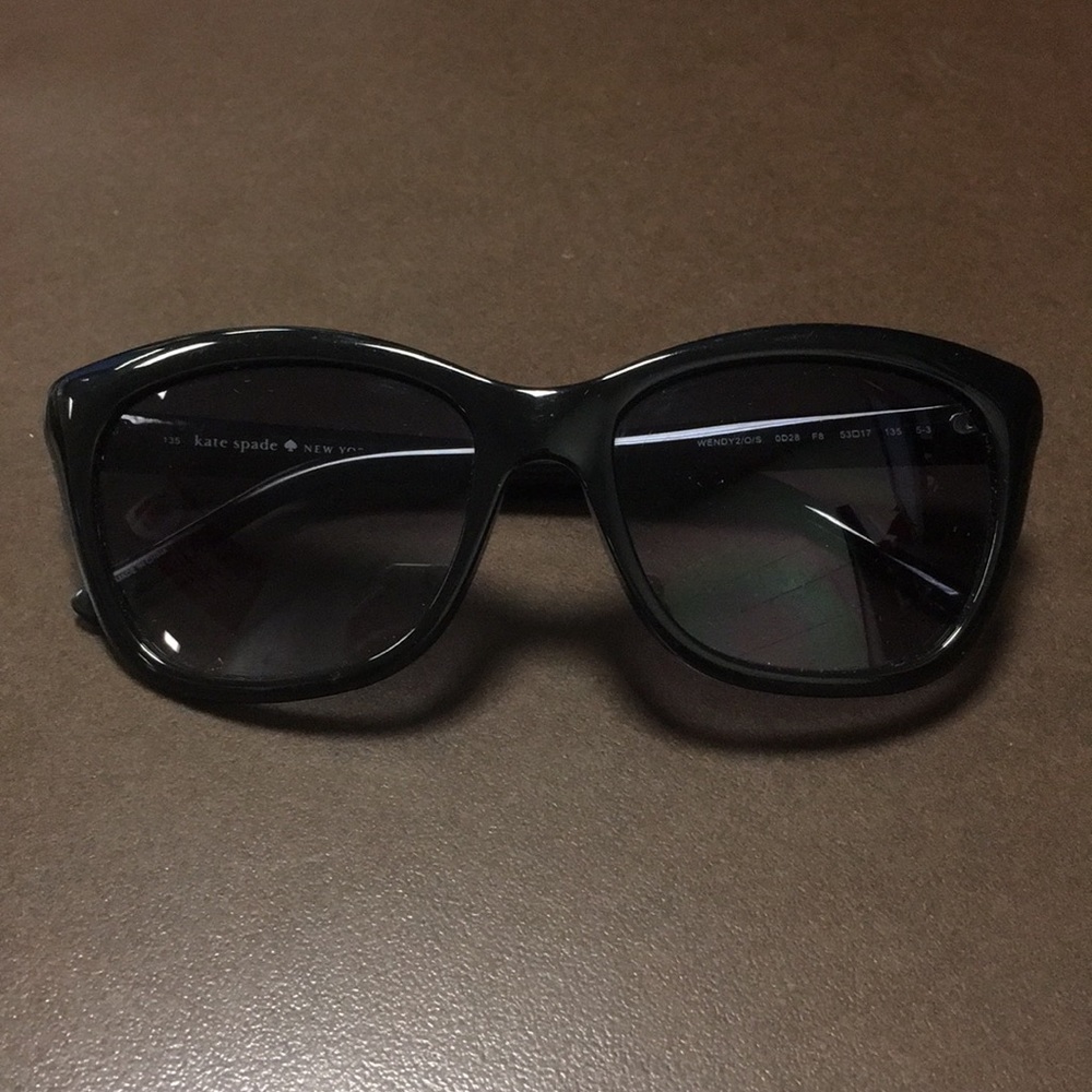 Kate Spade Woman’s Wendy Sunglasses
