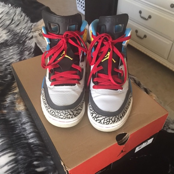 Jordan’s - Picture 1 of 1