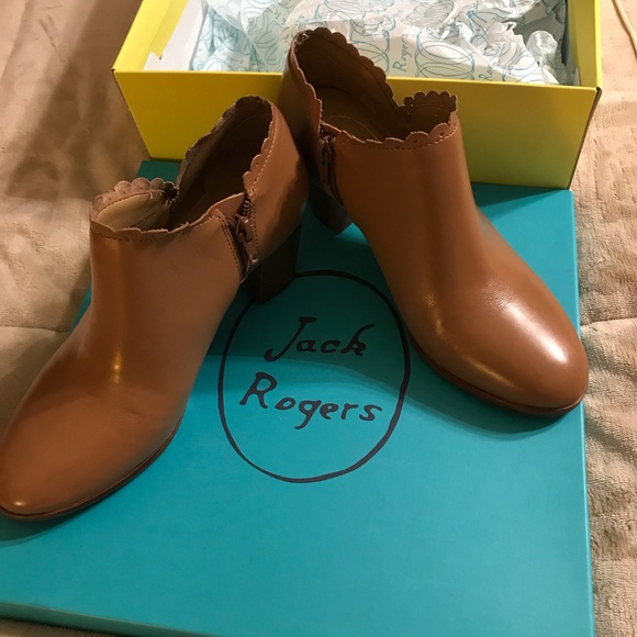 Jack Rogers New Brown Tan booties Sz 6 Ladies - Picture 1 of 1