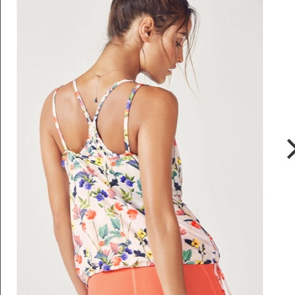 NWT Fabletics Elaine 2-in-1 Performance Tank - Picture 2 of 6