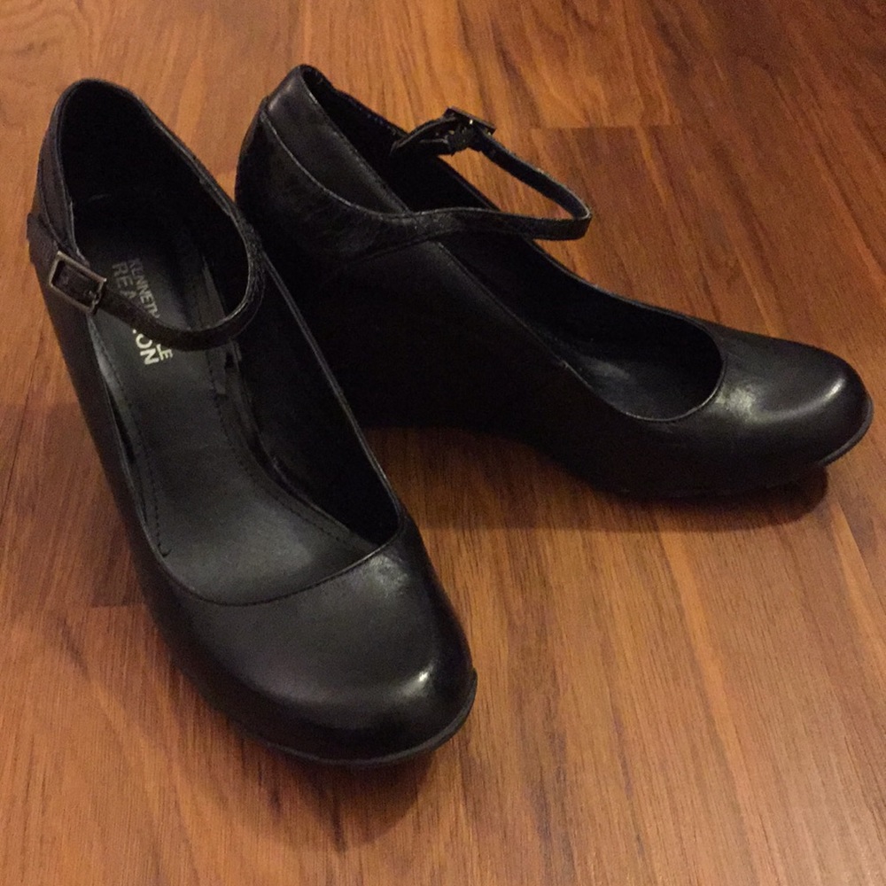 Kenneth Cole Reaction ‘Tell Me’ Mary Jane Wedge