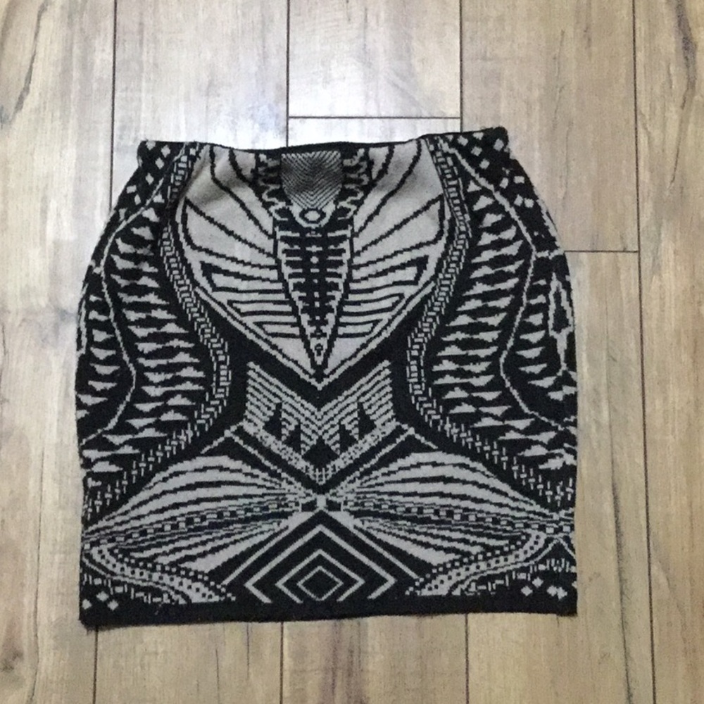 Women's mini skirt small - Picture 3 of 6