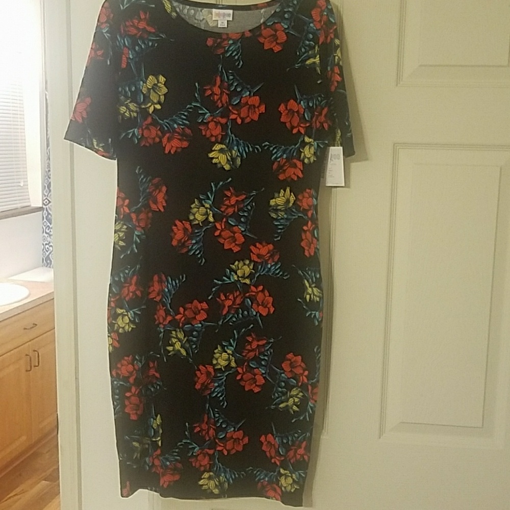 Lularoe julia