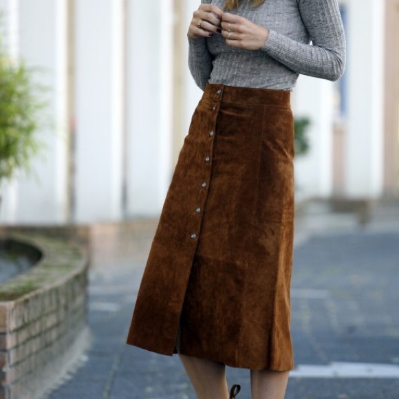 Zara Dresses & Skirts - LIKE NEW Zara Suede Skirt