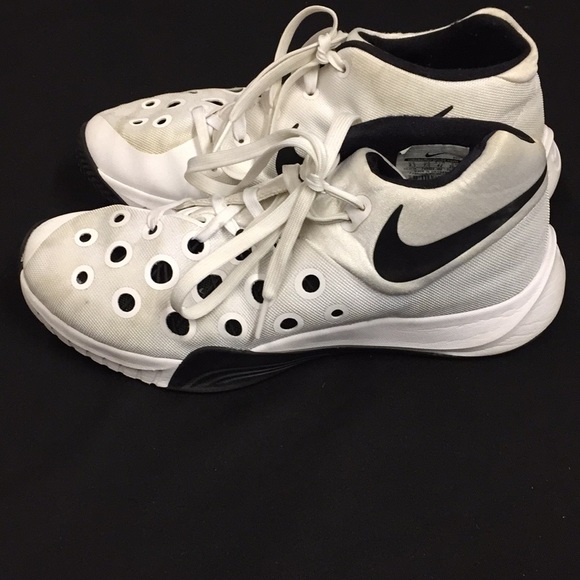 Nike Zoom Sneakers. - Picture 3 of 6