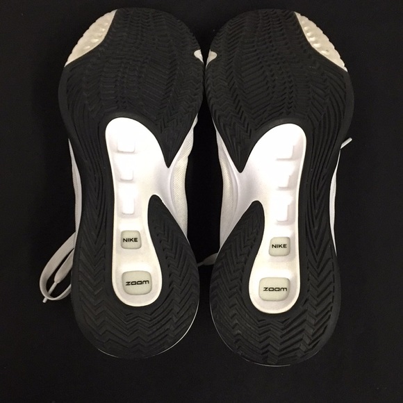 Nike Zoom Sneakers. - Picture 6 of 6