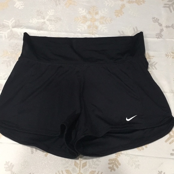 Nike Pants - NWOT NIKE DRI-FIT MED SHORTS