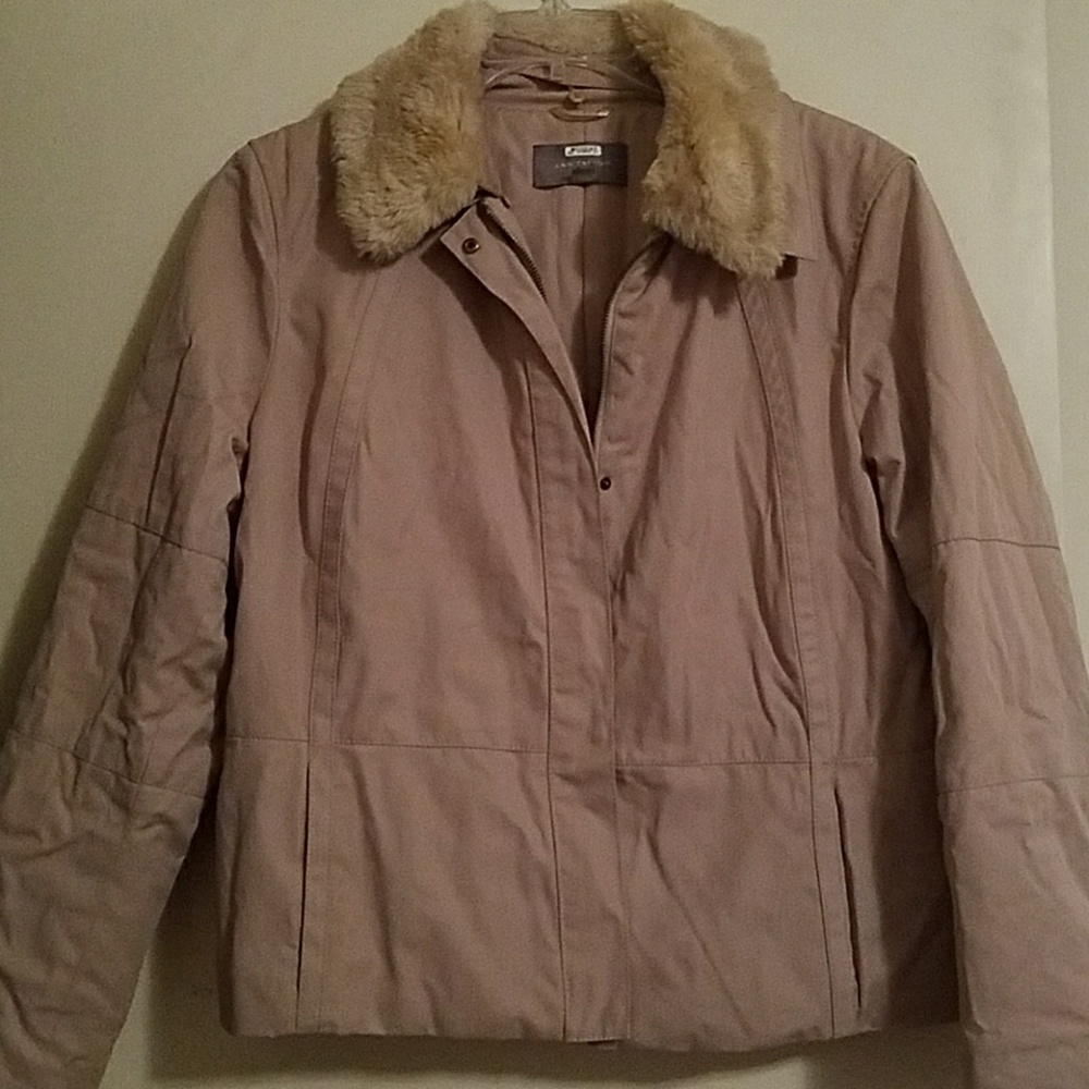 Ladie' s Ann Taylor jacket Size XL