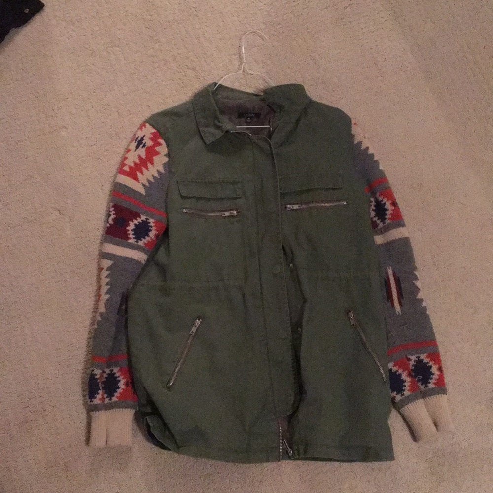 Army green jacket with patterned arms