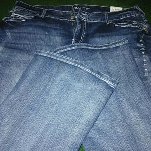 Vanity Jeans 34w NWT