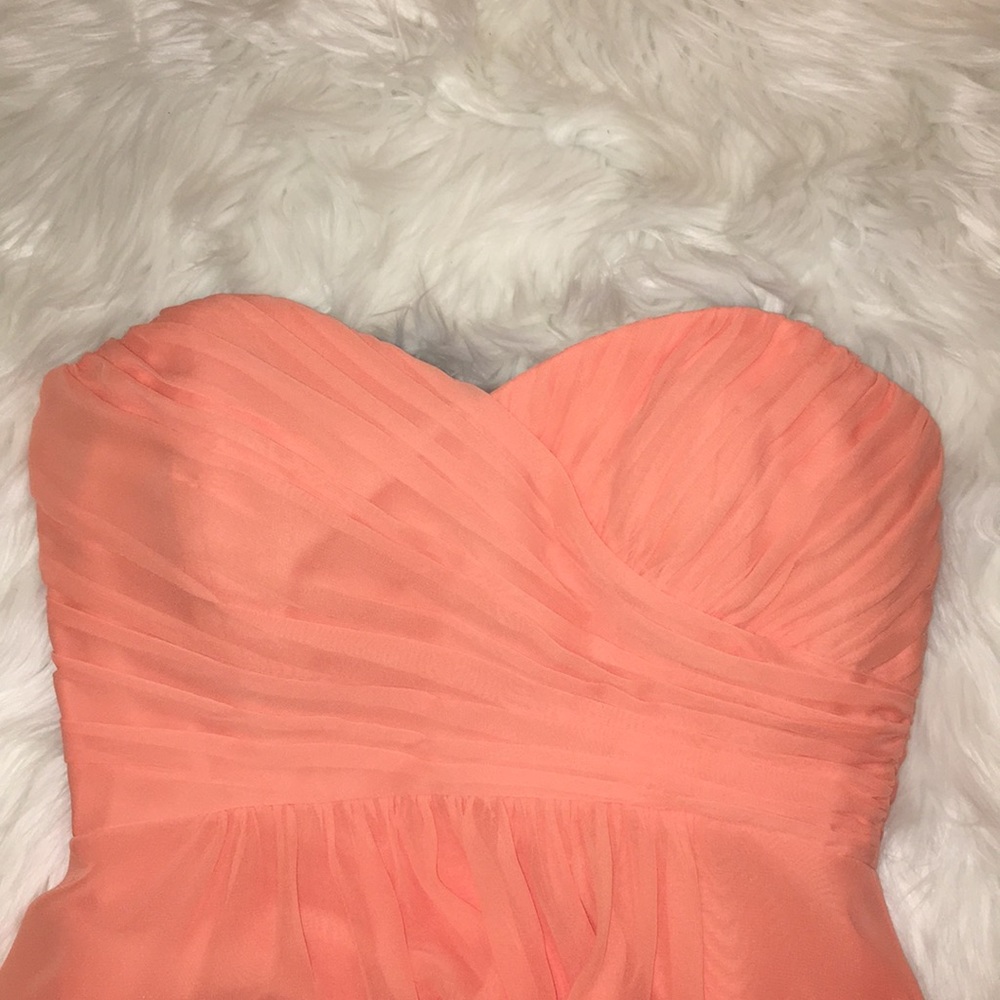 B2 coral formal Gown (Size 4).