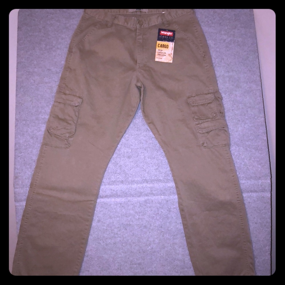 NWT Wrangler Men’s cargo pants