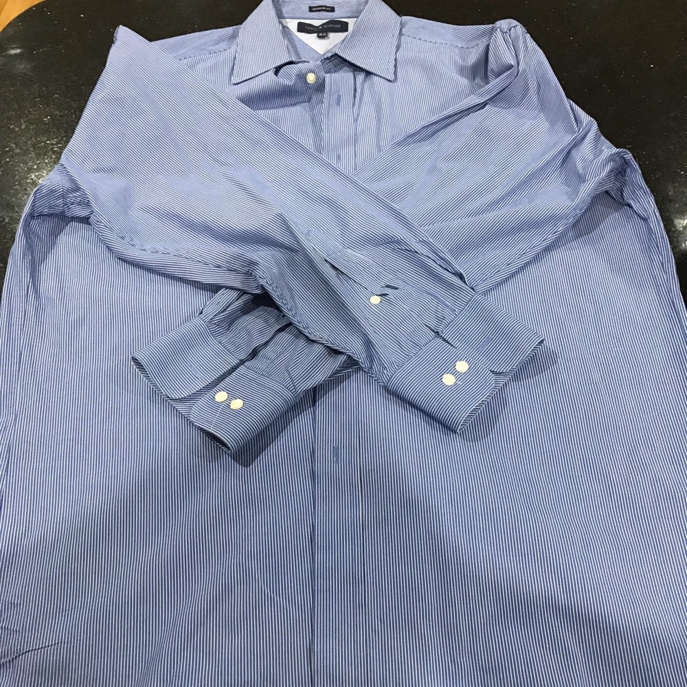 Tommy Hilfiger men’s dress shirt