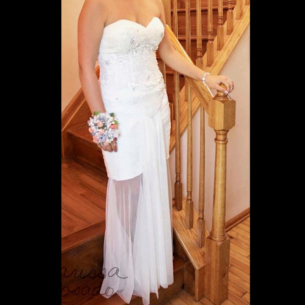 PROM Dress - Picture 3 of 4