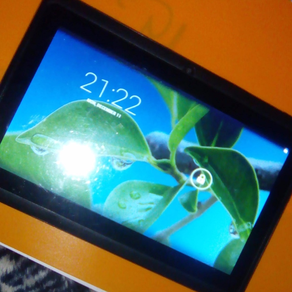 (SOLD) Black Android Tablet