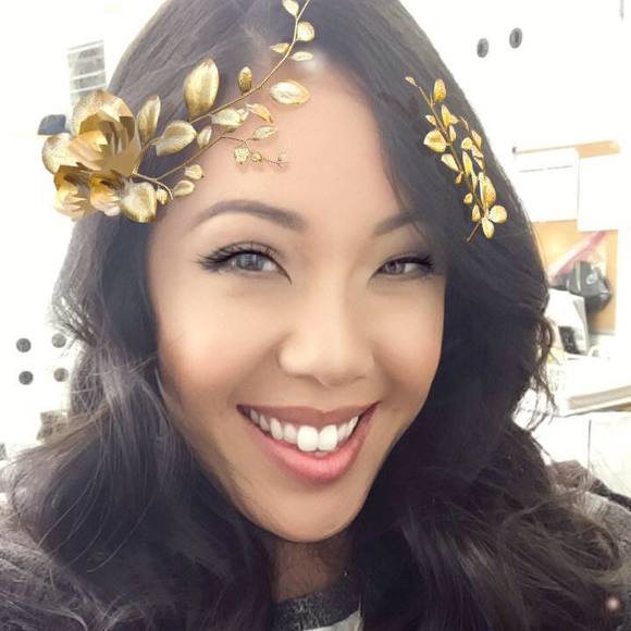 Welcome to my magical closet + boutique! ๐๐ฅ๐ - Picture 2 of 5