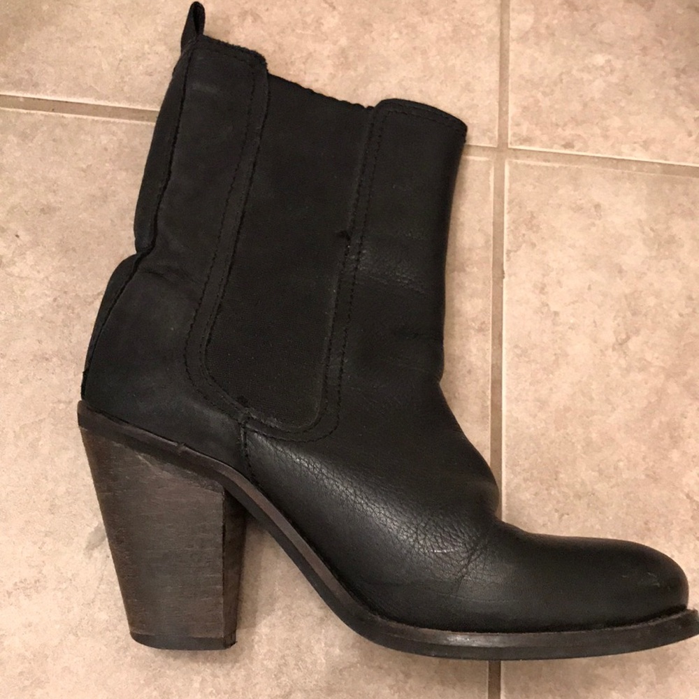 💖 H&M Luxuriously Soft Black Leather Boots 💖