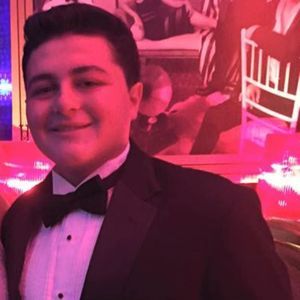 Meet your Posher, Andres