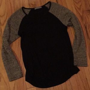 Fitted long sleeve