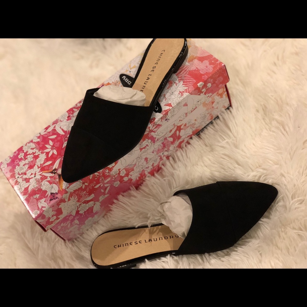 Chinese Laundry Everlong flats