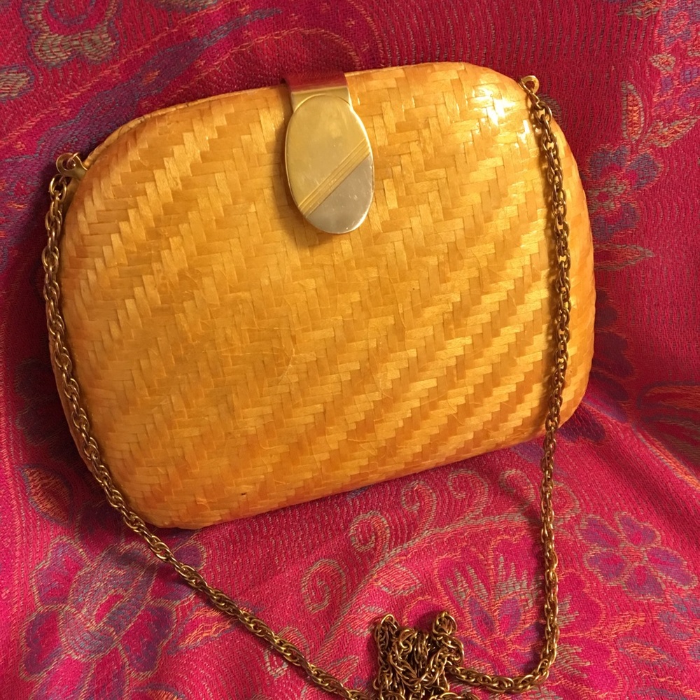 Willow straw purse w-metal two tone clasp