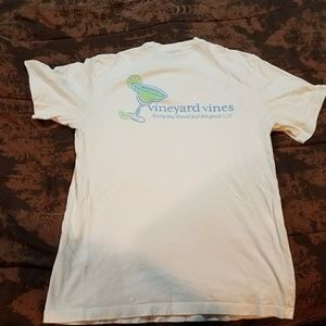 Vineyard vines t-shirt