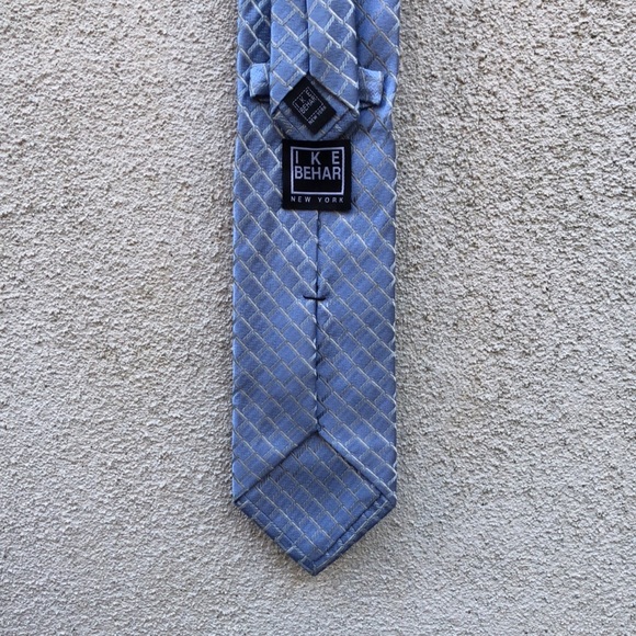 100% silk vintage light blue tie by Ike Behar - Picture 3 of 5