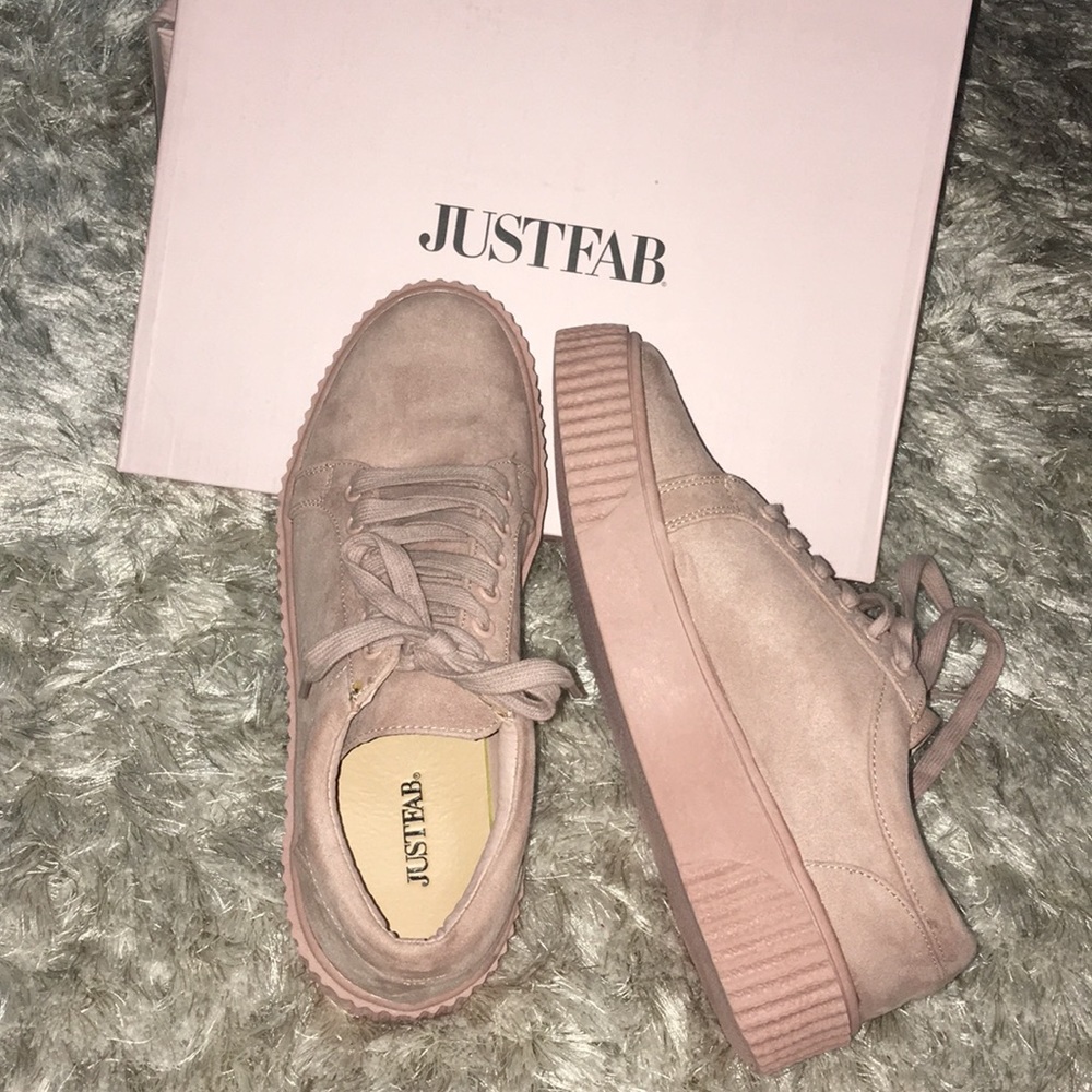 Lace up sneakers