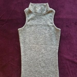 Gray mock neck sleeveless shirt