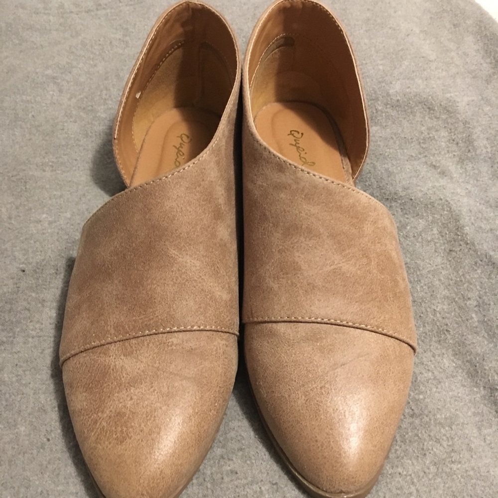 Tuxedo bootie slip on