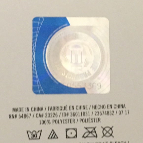 Victoria’s Secret PINK Sherpa Blanket MSU NEW - Picture 5 of 5