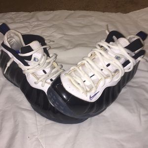Black nike foamposites