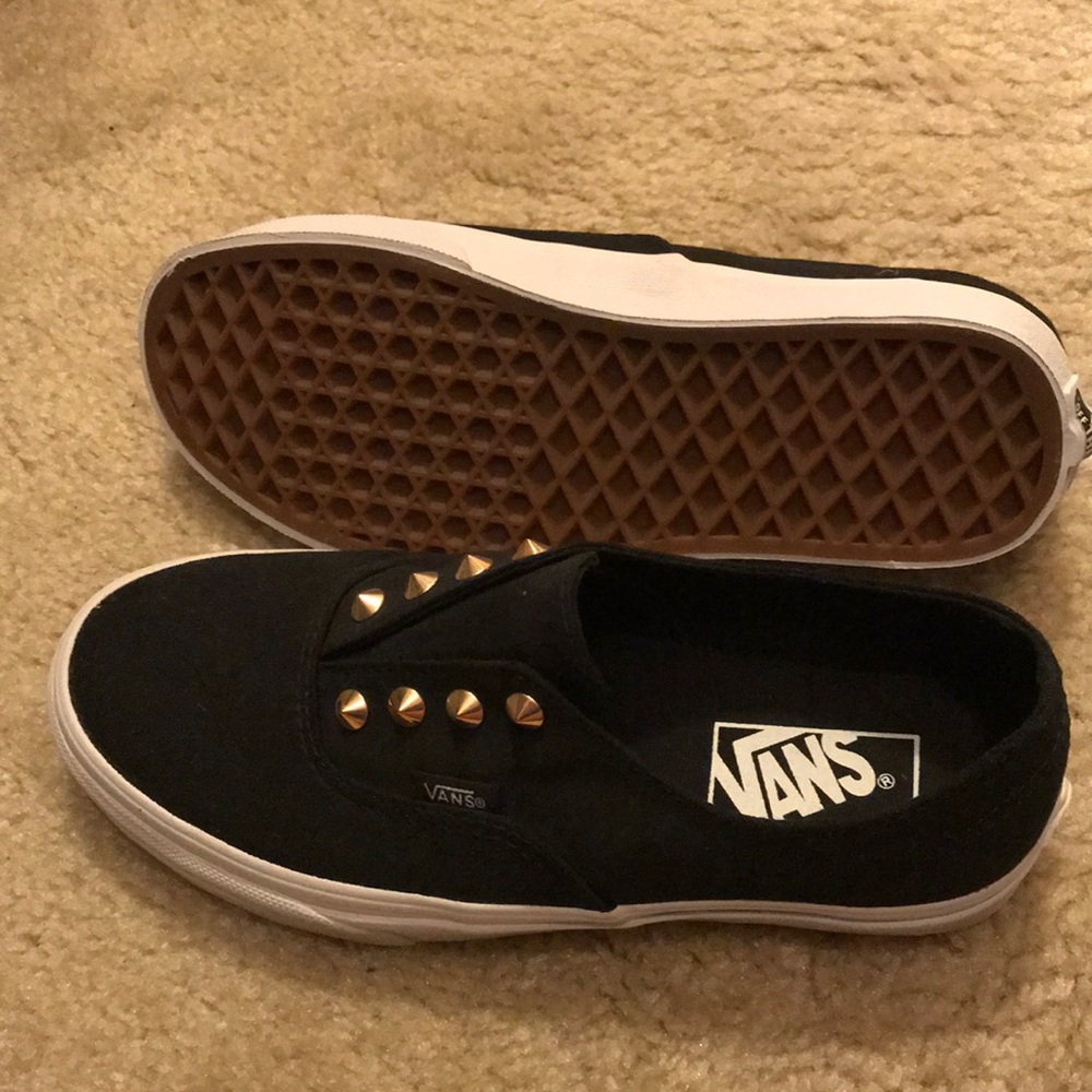 NEW Vans