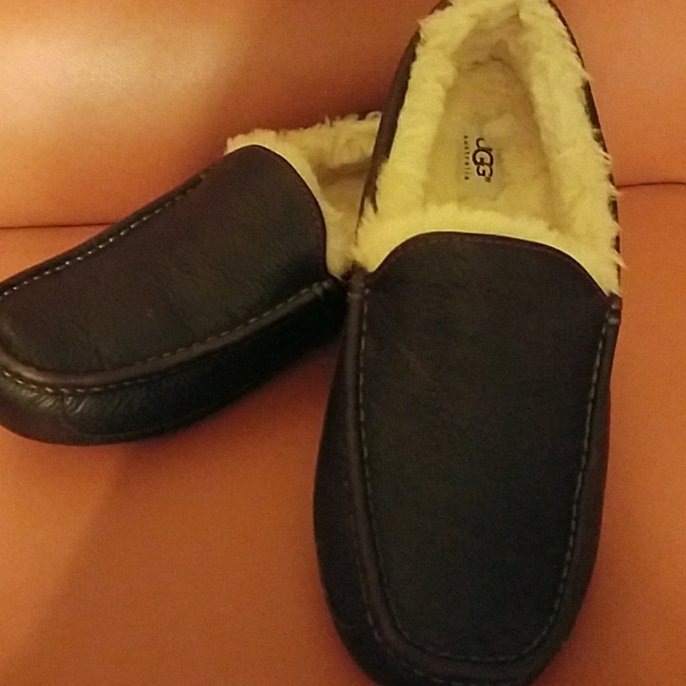 UGGS Wool Lined Men's Slippers