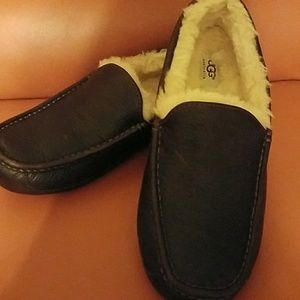 UGGS Wool Lined Men's Slippers