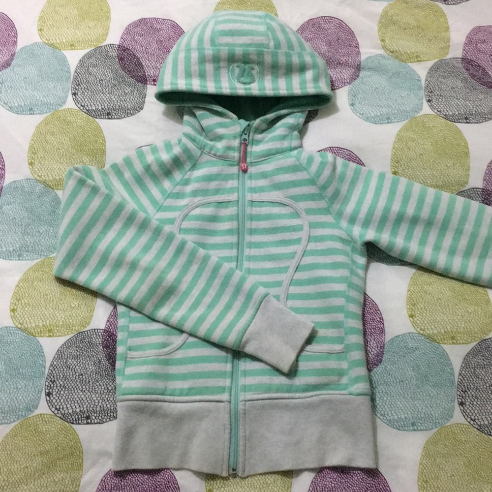 Lululemon Scuba hoodie! Size 2