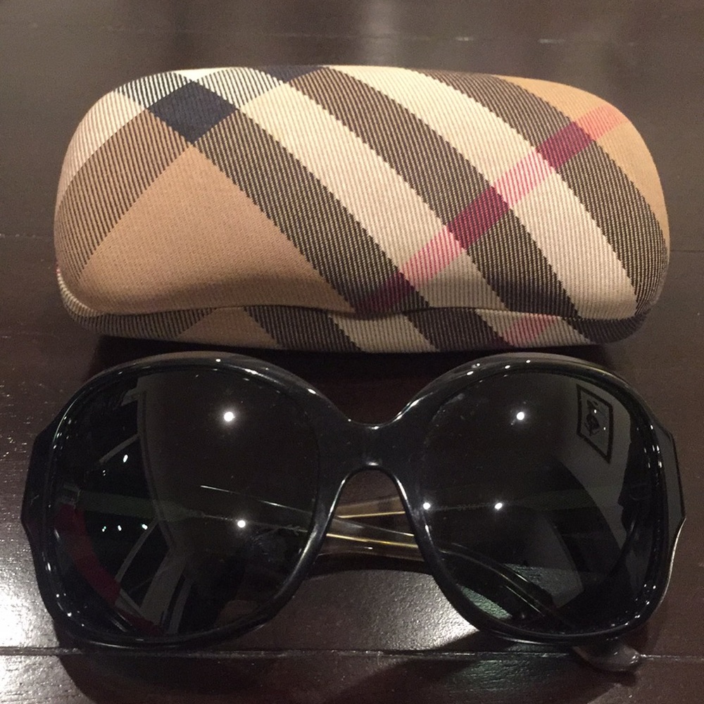 Burberry sunglasses with case