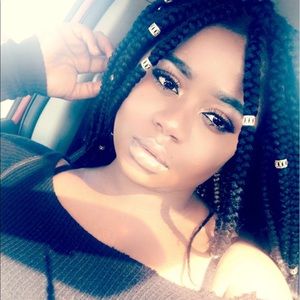 Meet your Posher, Annie