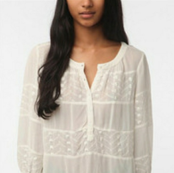 Embroidered Staring at Stars cropped blouse - Picture 5 of 5