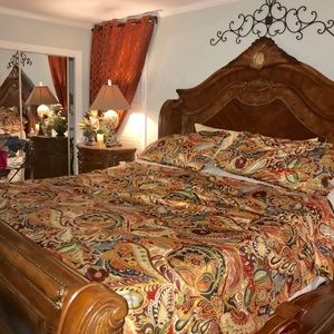 Pier one coverlet and shams