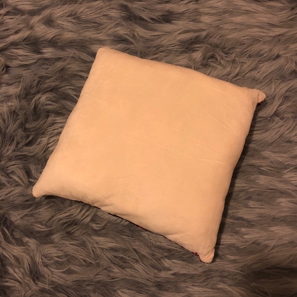 Sequin Changing Pillow - Picture 4 of 4