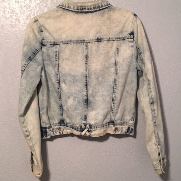 Jean jacket - Picture 2 of 3