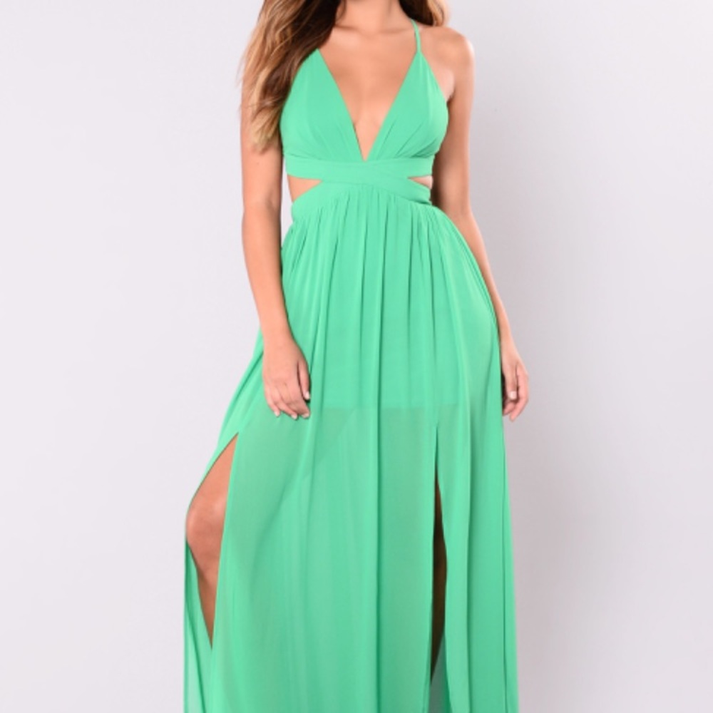 NWOT Green chiffon maxi dress