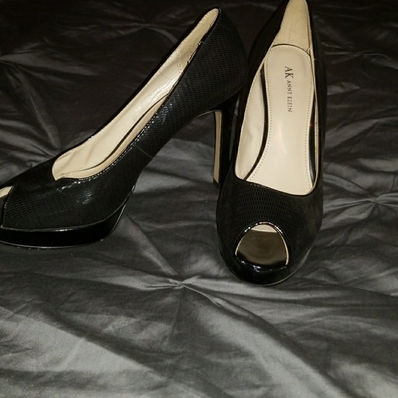 Open Toe Black Faux Croc Heels - Picture 1 of 3