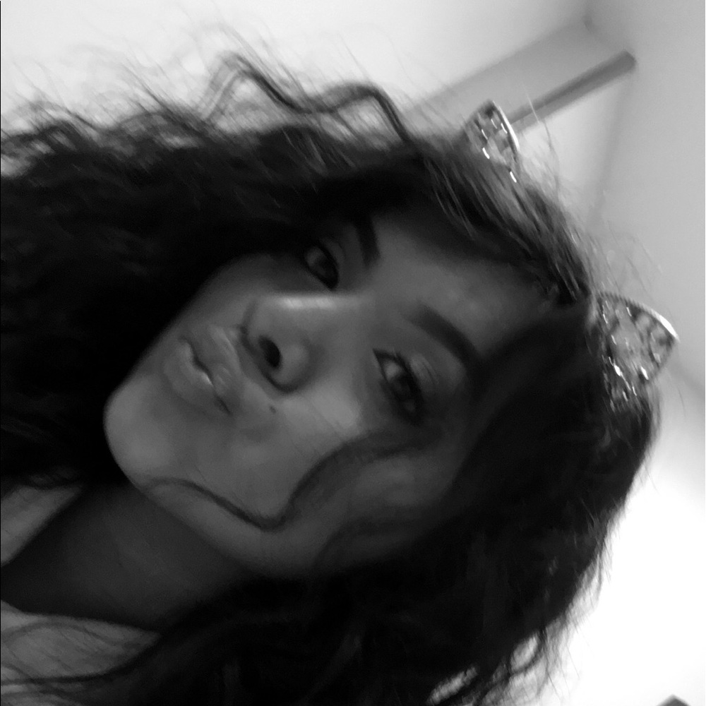 Meet your Posher, Ailinn