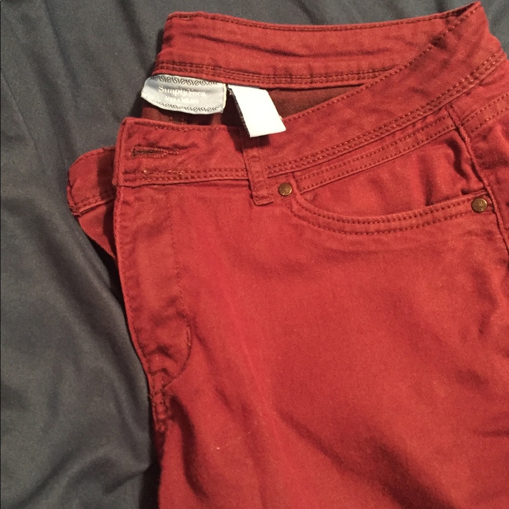 Simply Vera wang burgundy skinnies