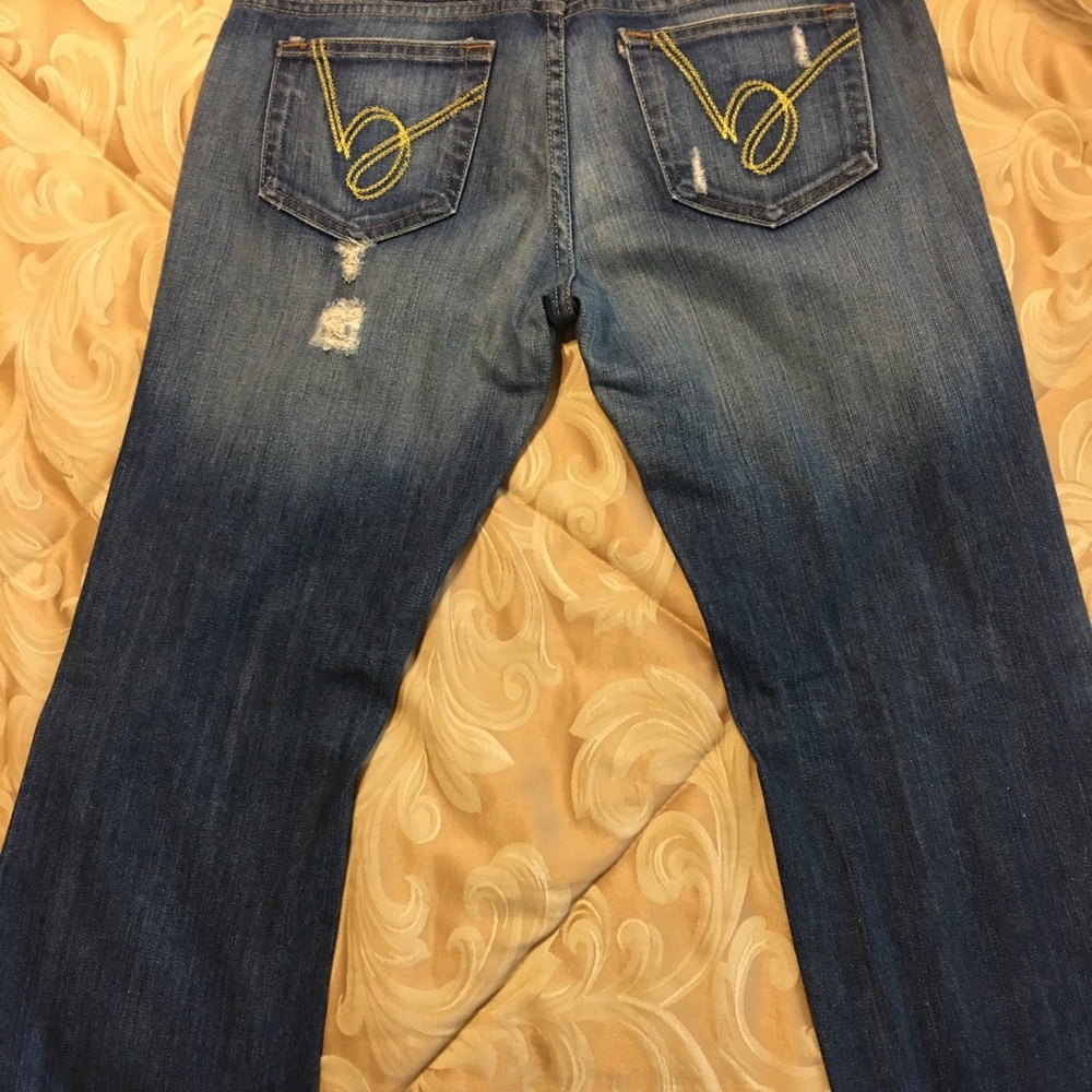 Bebe Jeans - Picture 2 of 3