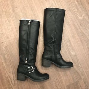 SOLD! Kathy Jean knee high black boots