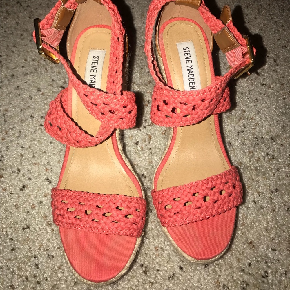 Steve Madden Magastee Crochet Coral Espadrilles