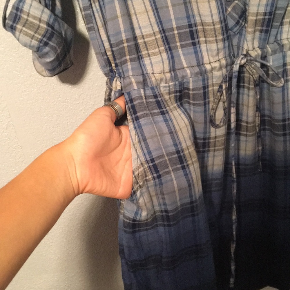 Dress - Picture 2 of 4